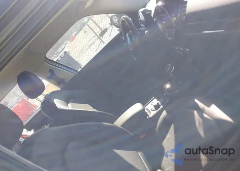 2017 Mini Clubman Cooper z USA, uszkodzony, nr VIN WMWLU1C51H2F28192